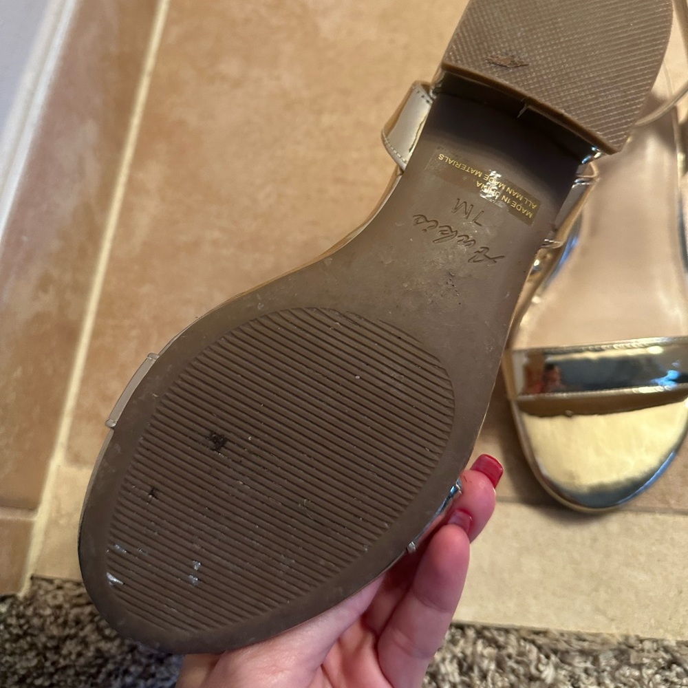 Gold sandals - Picture 4 of 4